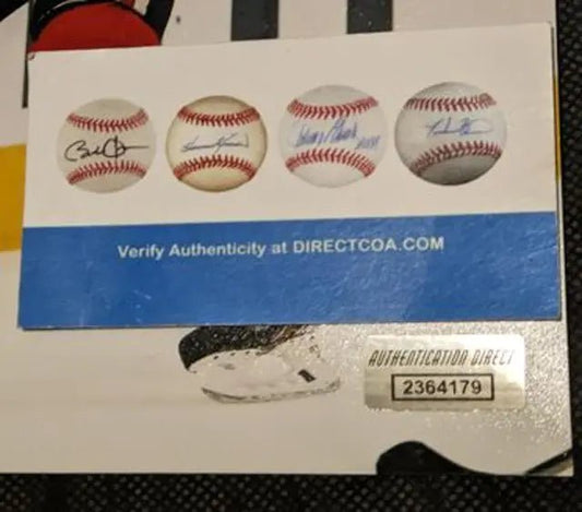 Johnathan Toews Blackhawks autographed 8x10 photo with COA - Price Is Right Miami