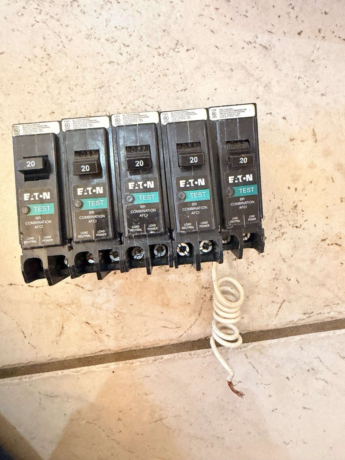 Lot of 5 Eaton BRN120AF 20 Amp Single Pole BR Combination AFCI Circuit Breakers 120V