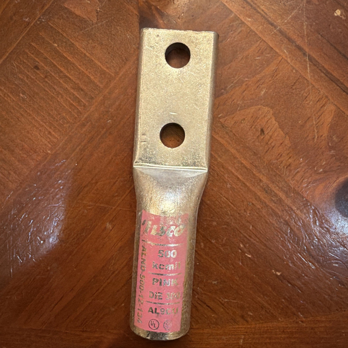 Box of 3 Ilsco ALND-500-12-134 Aluminum Compression Lugs 500 MCM 2-Hole