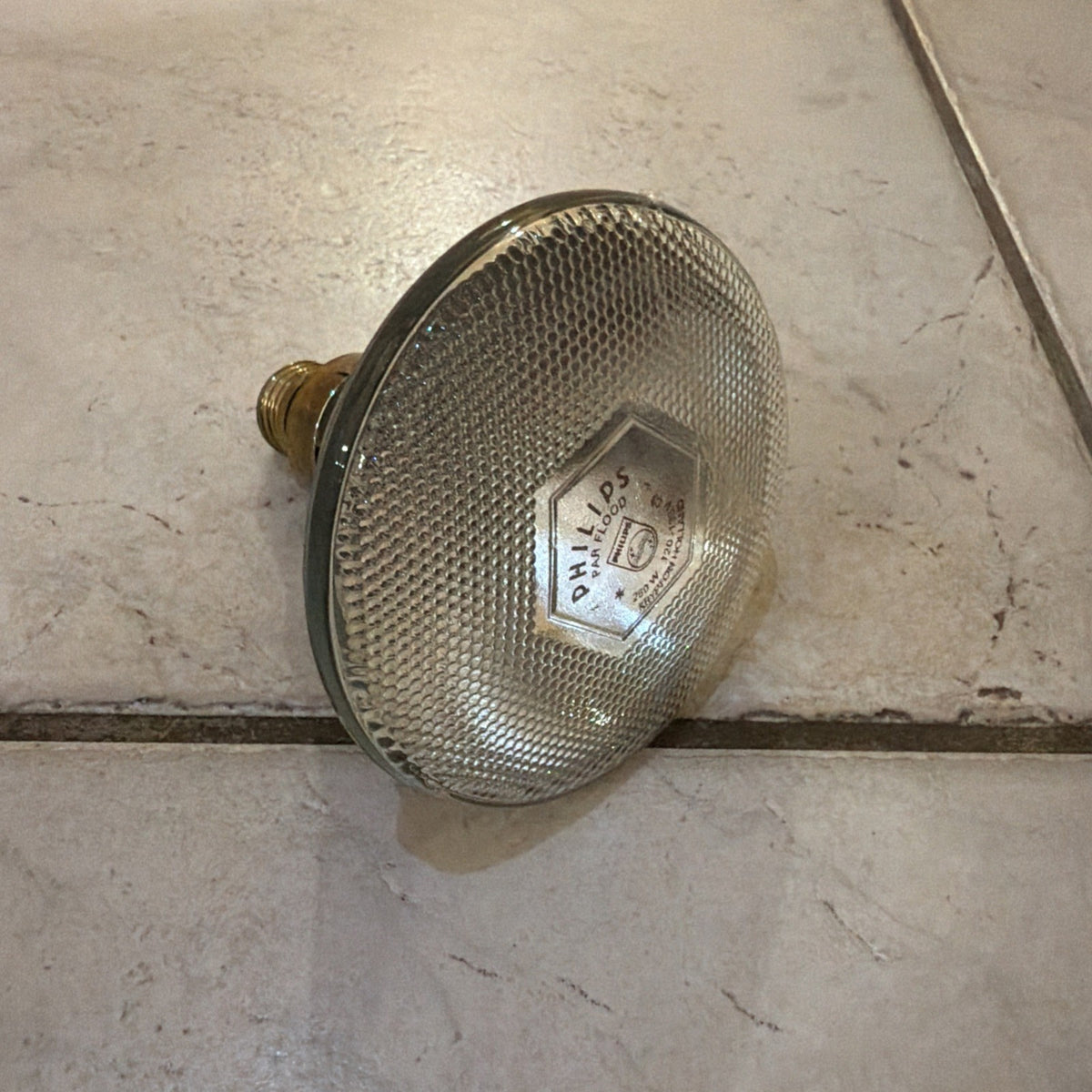 Philips K250PAR/FL Krypton 250W PAR38 Flood Lamp 120-130V 374327