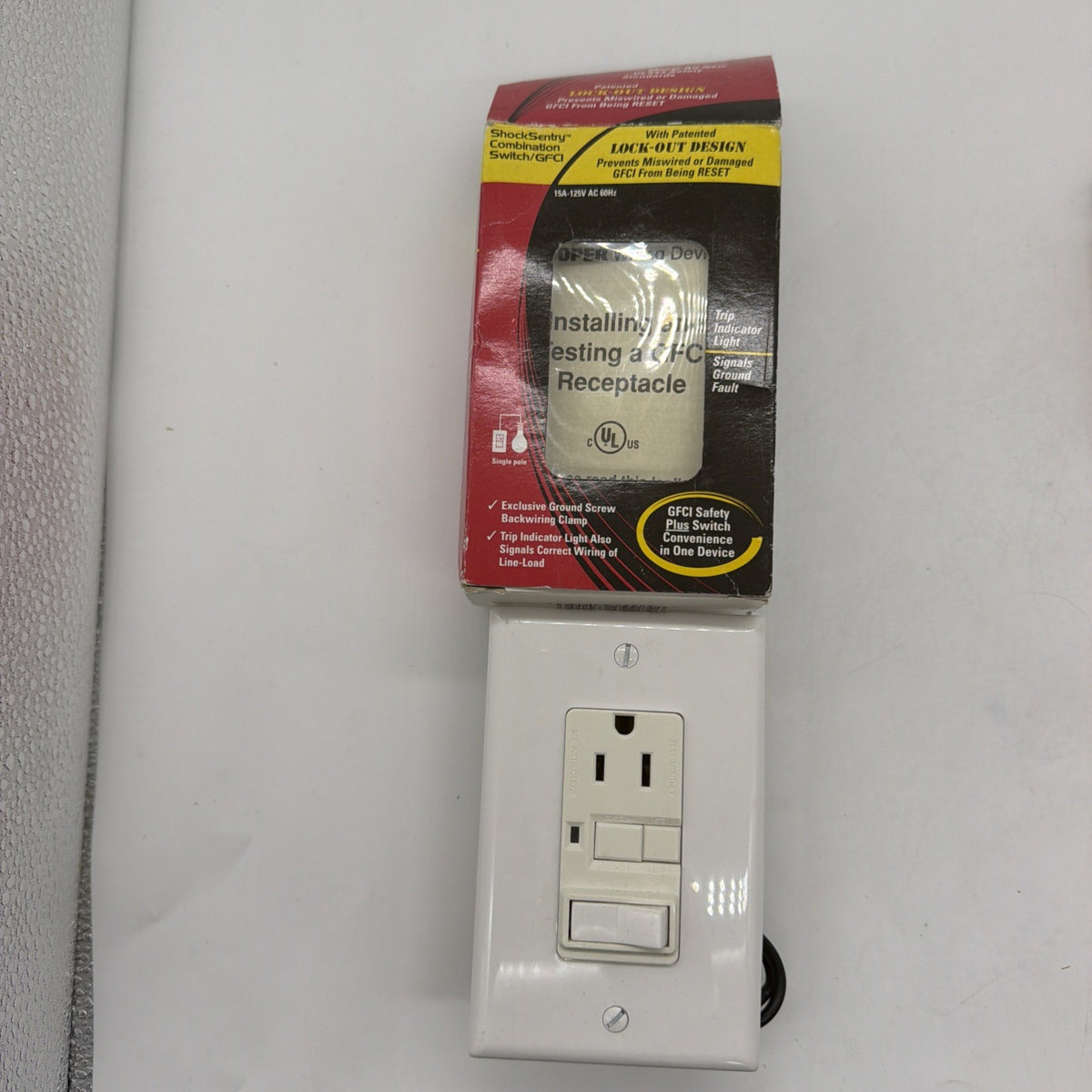 Cooper XSGF15W-MSP 15A GFCI Receptacle and Single Pole Switch Combo White
