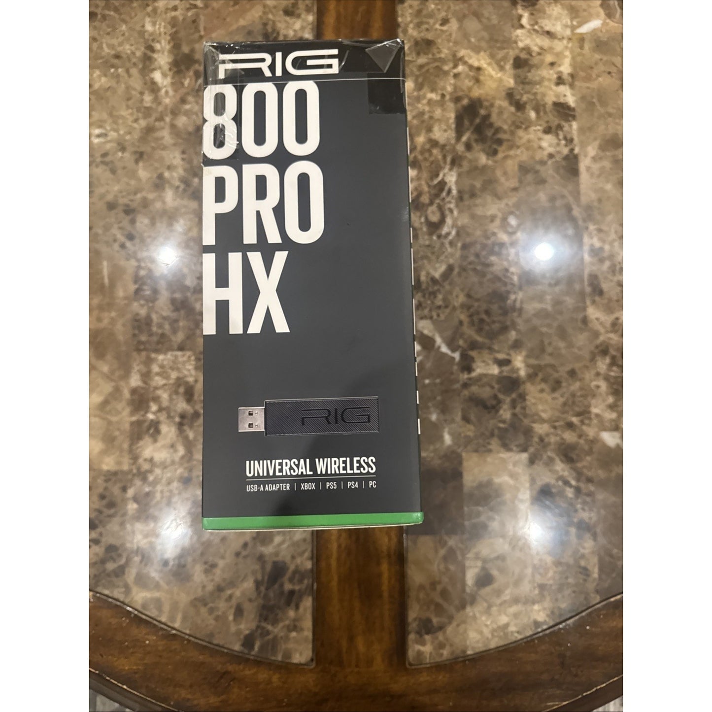 Nacon RIG 800 Pro HX wireless gaming headset box showing universal compatibility with Xbox and PC