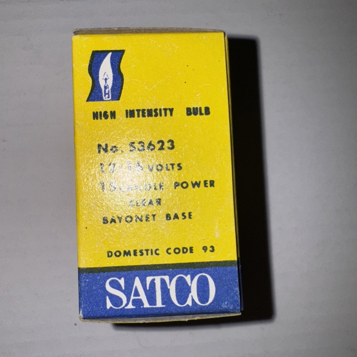 Satco No. S3623 high intensity bulb box with yellow and blue design for 12-16 volt bayonet base bulbs