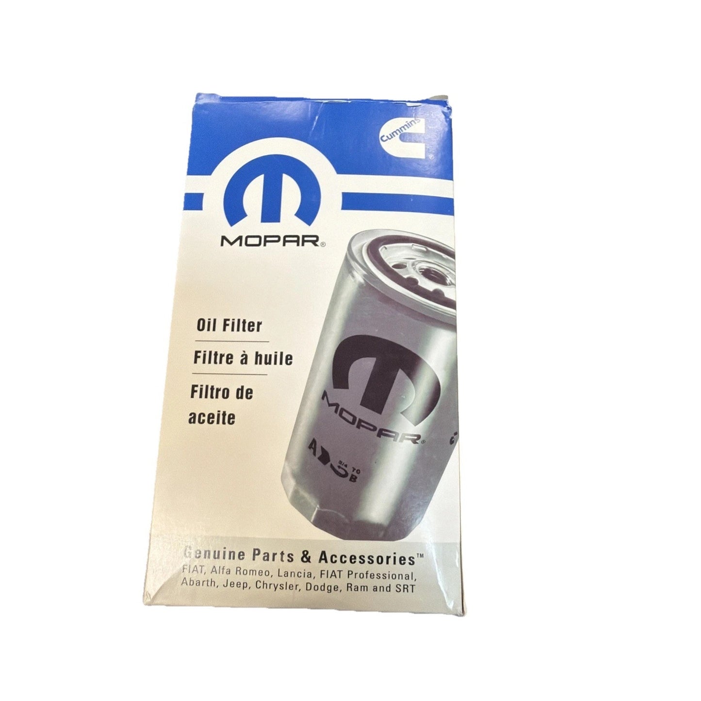 White and blue cardboard packaging for a Mopar oil filter, featuring a photo of the silver filter and listing compatibility with various car brands including FIAT, Jeep, Chrysler, Dodge, and Ram.