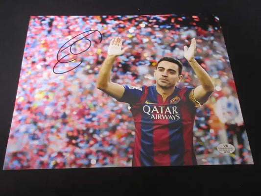 Xavi Hernandez Barcelona  Signed 8x10 Photo VSA COA