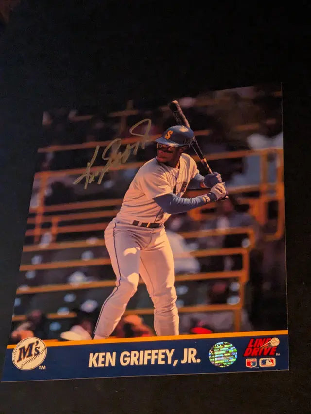 Ken Griffey Jr Autographed 8x10 Photo with coa