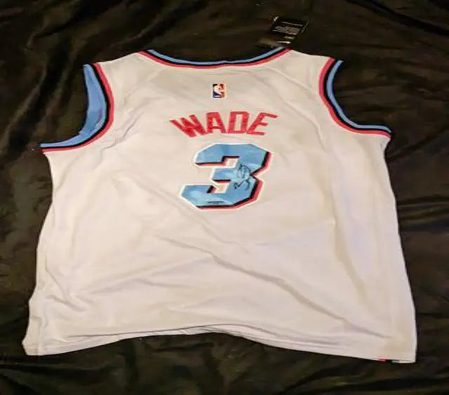 Dwyane Wade autographed jersey with coa