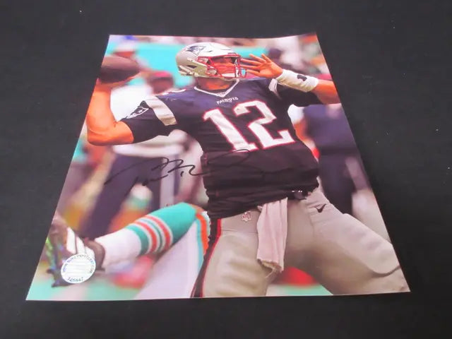 Tom Brady NEW ENGLAND PATRIOTS Signed 8.5x11 Photo SSC COA