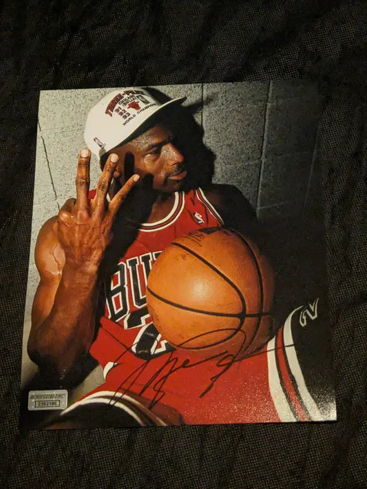 Michael Jordan autographed 8x10 photo with coa