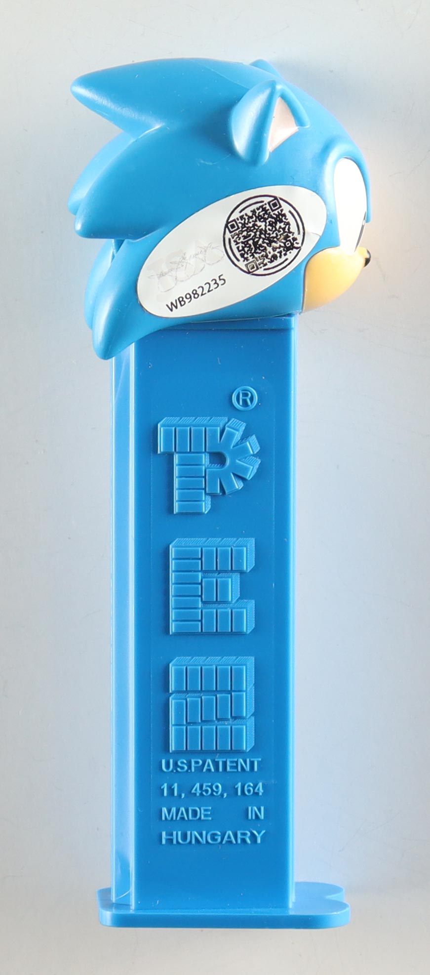 Blue Sonic the Hedgehog PEZ dispenser with Roger Craig Smith JSA witnessed signature and hologram sticker on side