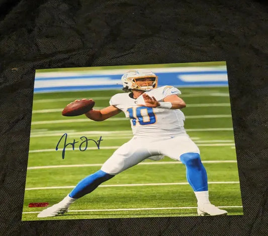 Justin Herbert Signed Autographed 8x10 Photo with coa