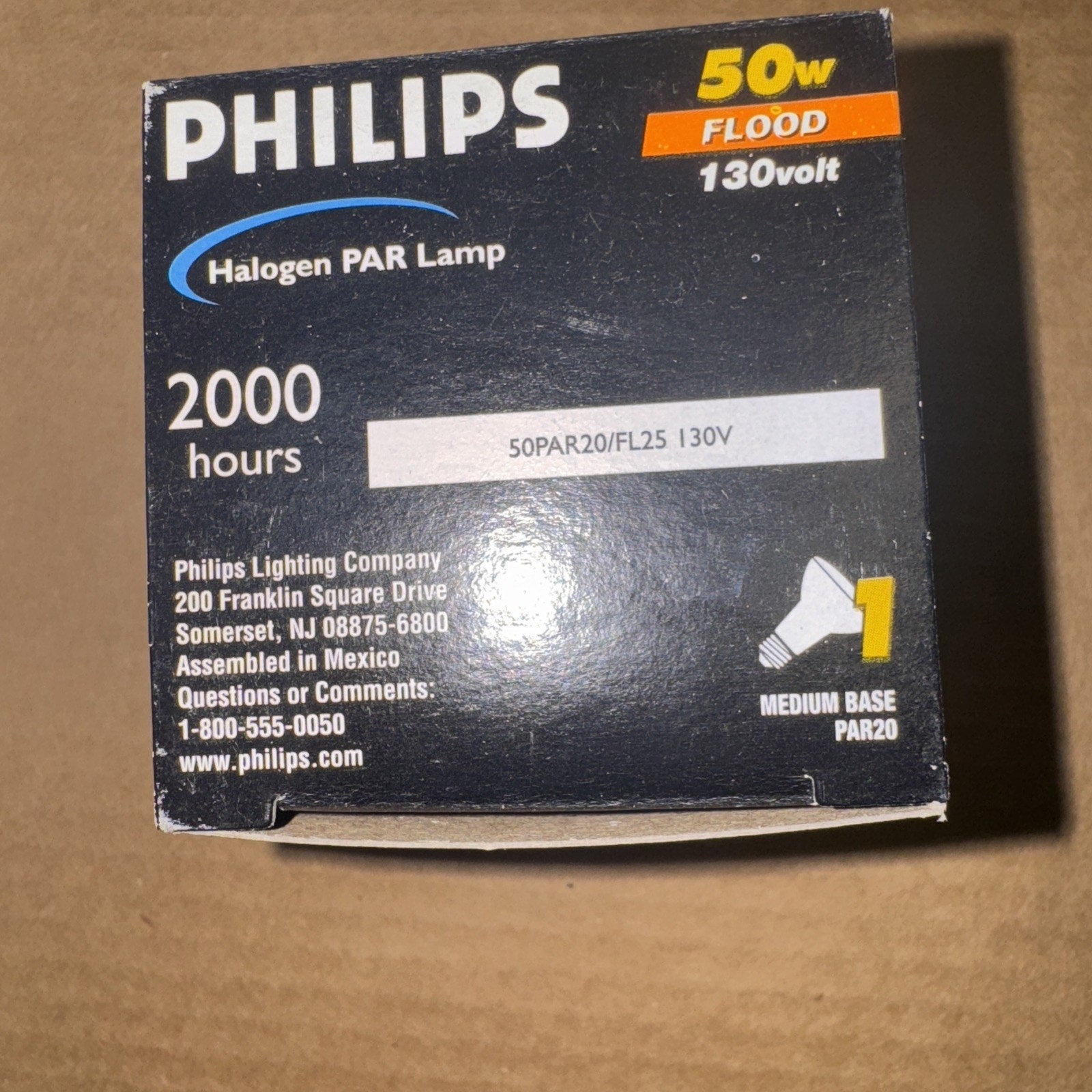 Phillips 50W Halogen PAR20 flood light bulb packaging showing 2000 hours lifespan and medium base information