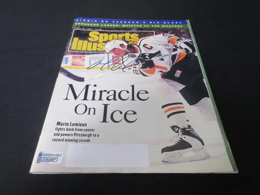 MARIO LEMIEUX SIGNED MAGAZINE WITH COA