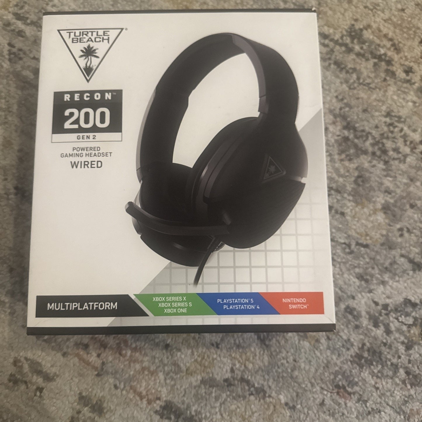 White retail box featuring a black Turtle Beach Recon 200 Gen 2 wired gaming headset, with logos indicating compatibility with Xbox Series X, Xbox One, PlayStation 5, PlayStation 4, and Nintendo Switch.