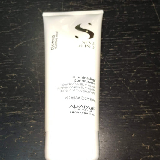 Alfaparf Semi Di Lino Diamond Illuminating Conditioner for normal hair in white 200ml professional tube