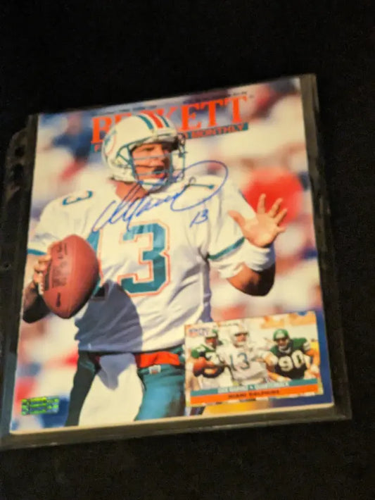 Dan Marino autographed beckett magazine with coa