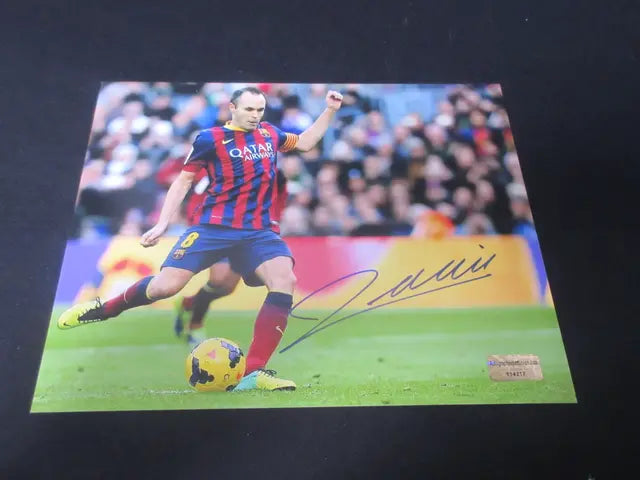 Andres Iniesta Barcelona Signed 8x10 Photo EUA COA