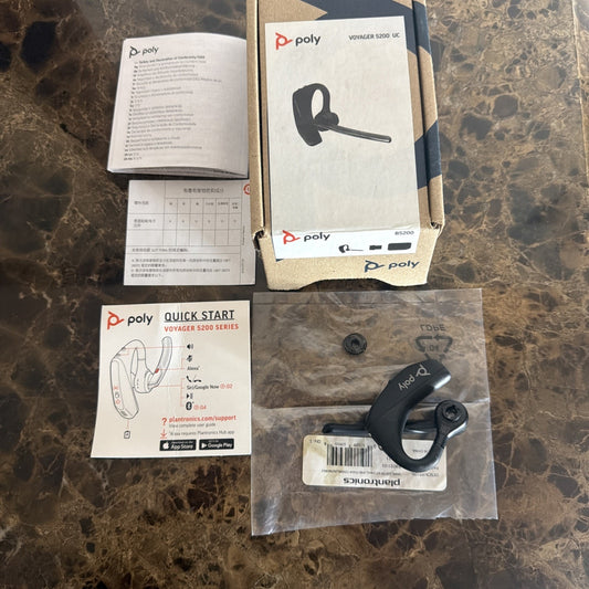 Poly Voyager 5200 UC Bluetooth Headset POTE16 NEAR MINT CONDITION