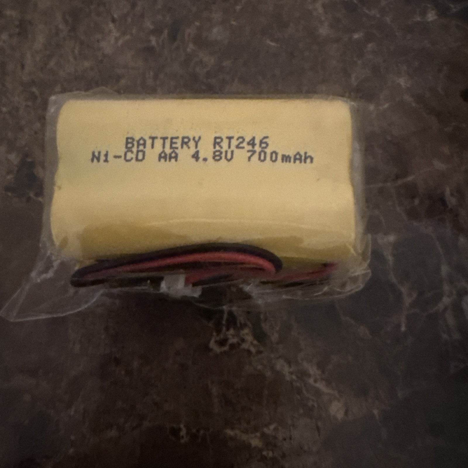 4.8V 700mAH Ni-Cd AA rechargeable battery with SM 2P plug for rock off-road applications in plastic packaging