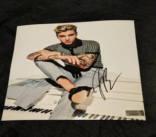 Justin Bieber autographed 8x10 photo with coa