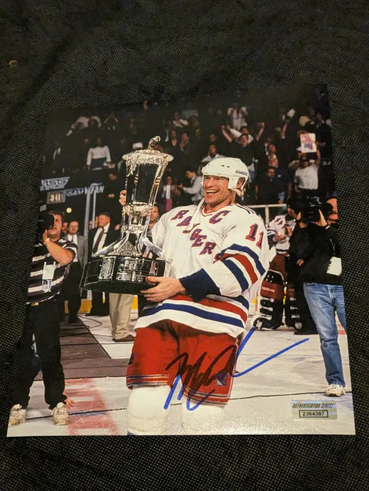 Mark Messier New York Rangers autographed 8x10 photo with COA 🔥