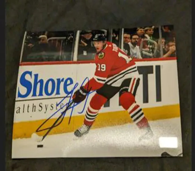 Johnathan Toews Blackhawks  autographed 8x10 photo with COA