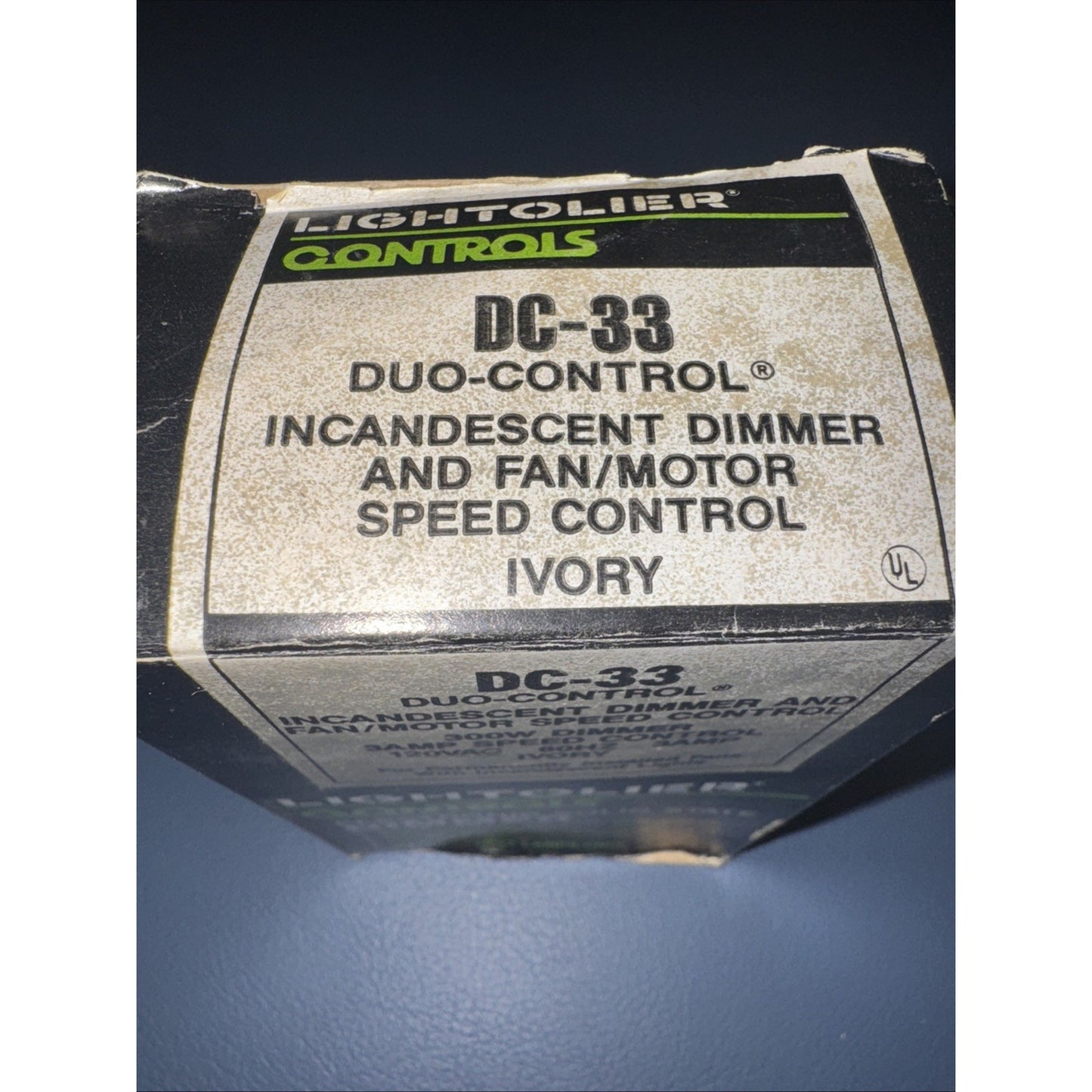 Lightolier Duo Control DC-33 incandescent dimmer and fan motor speed control switch in ivory color with original box