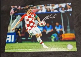 Croatia Luka Modric Signed 8x10 Photograph with coa