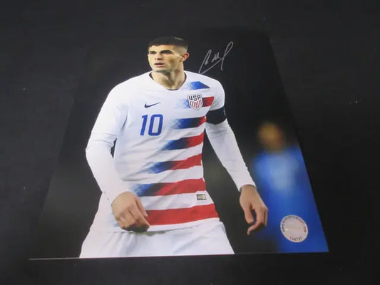 Team USA Christian Pulisic signed 8x10 Photo w/coa