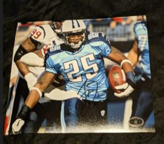 Lendale White Tennessee Titans  autographed 8x10 photo with coa sticker