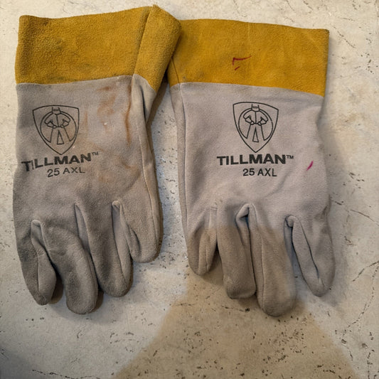 Tillman 25 AXL extra-large welding gloves made of durable leather with yellow cuff and gray palm design