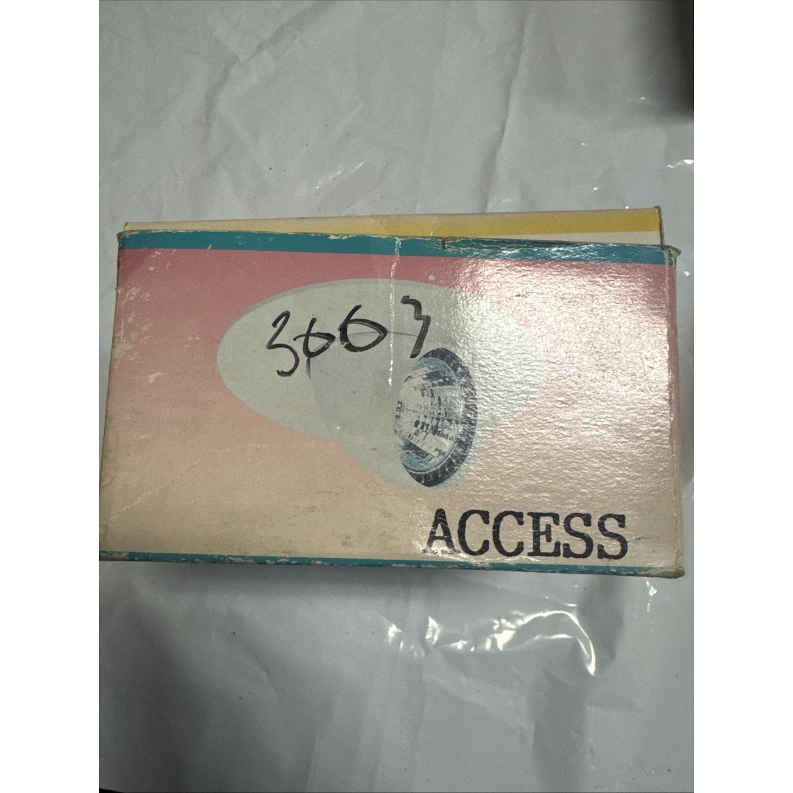 60417 Low Voltage Halogen Recessed Light Fixture MR16 50W Max white box with product illustration and brand name ACCESS