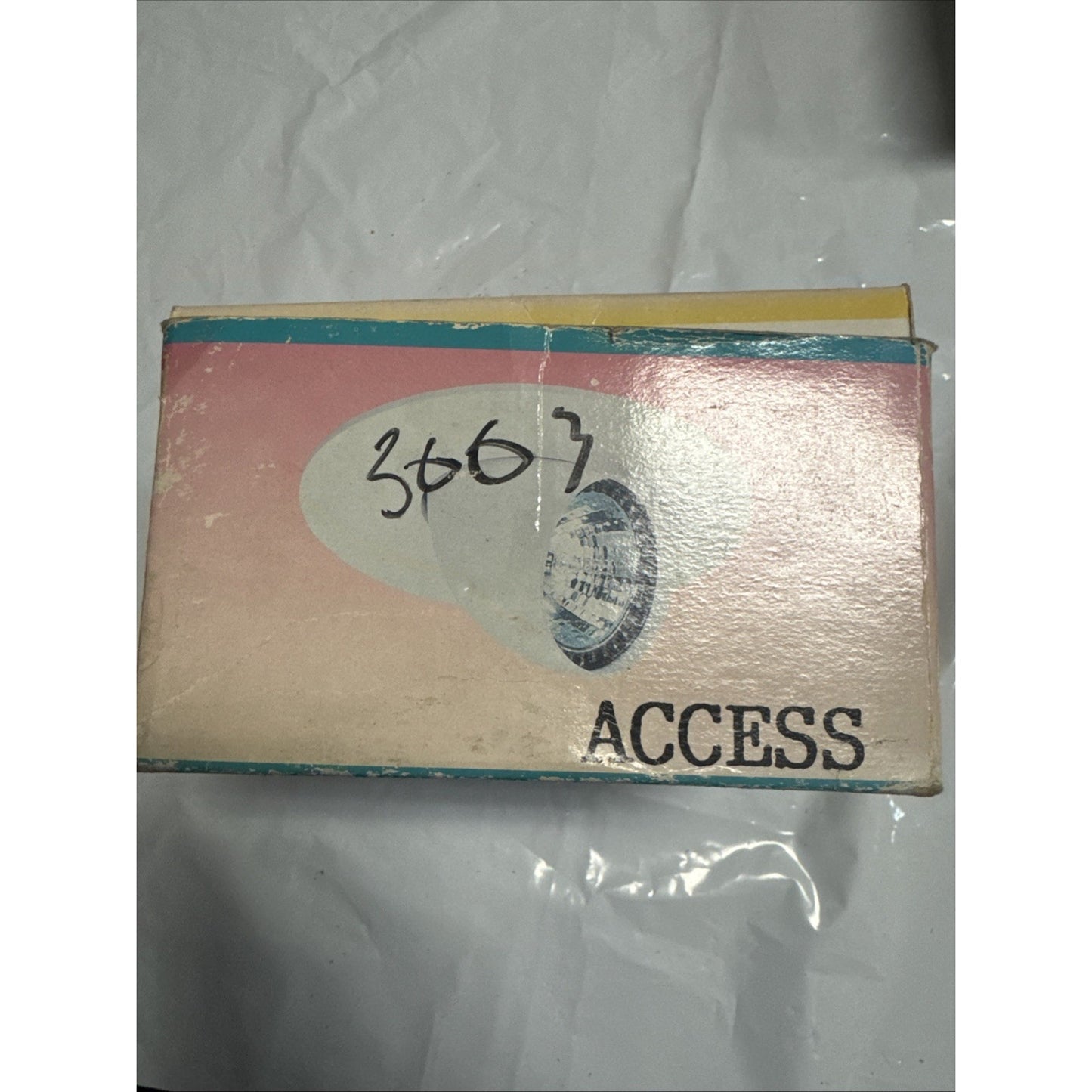 60417 Low Voltage Halogen Recessed Light Fixture MR16 50W Max white box with product illustration and brand name ACCESS
