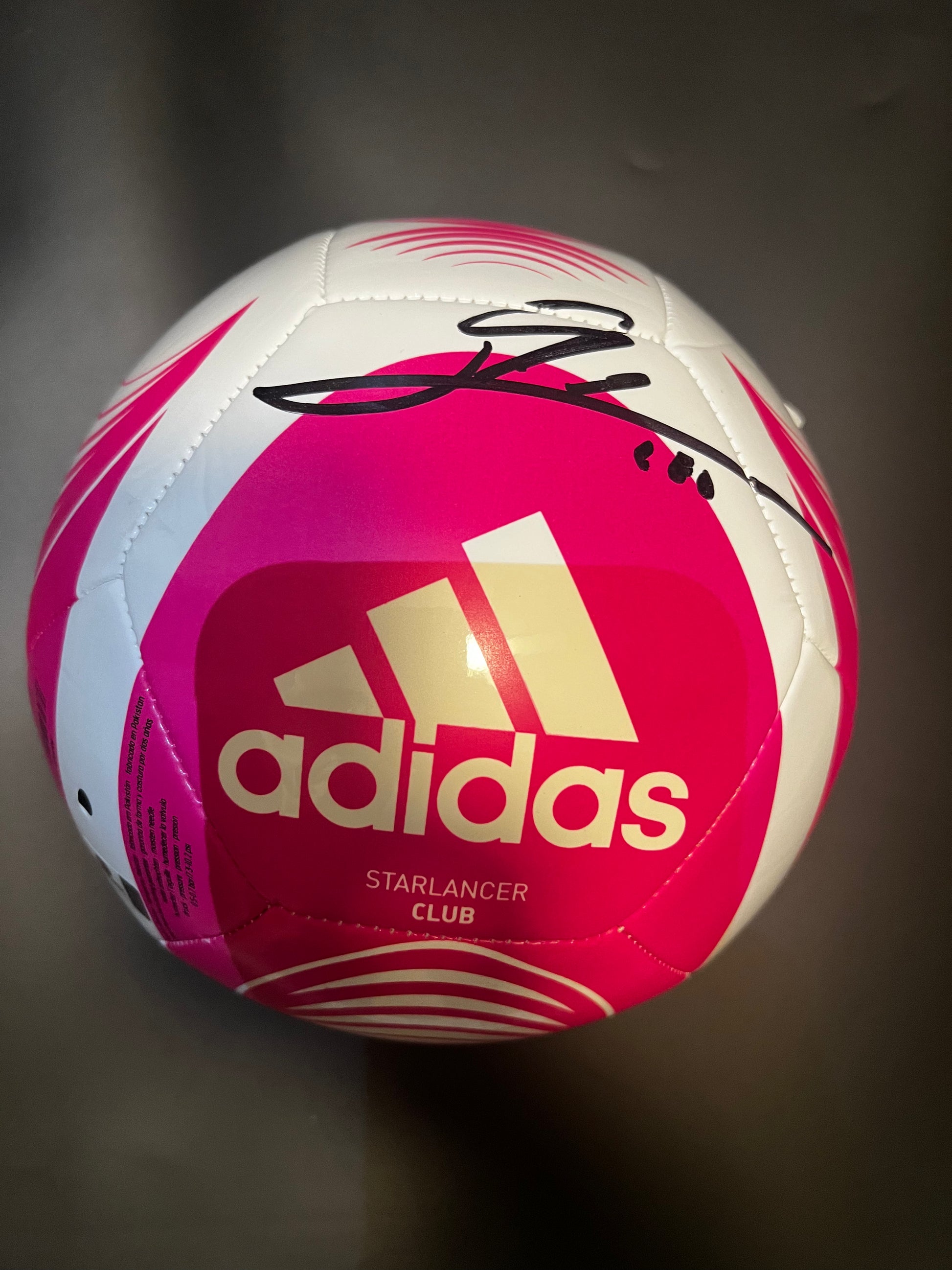 Autographed Leo Messi adidas soccer ball (view 2)