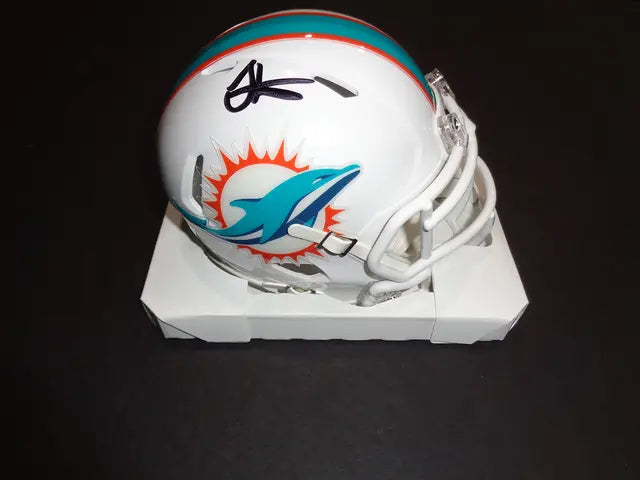 Tyreek Hill Miami Dolphins Autographed Riddell Mini Helmet GA coa - Price Is Right Miami