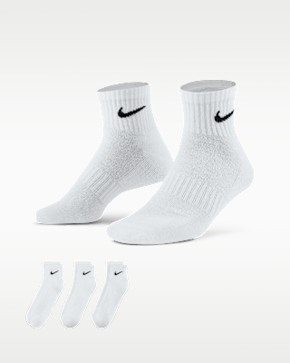 Nike Everyday Cushioned Dri-FIT ankle socks, white with black swoosh, 3-pack product view