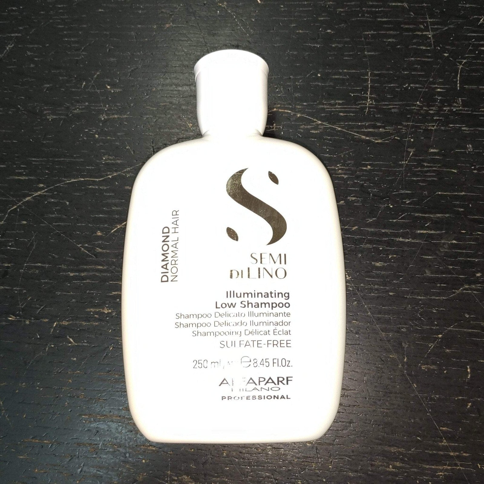 Alfaparf Semi Di Lino Diamond Illuminating Low Shampoo bottle for normal hair sulfate-free 250ml professional care