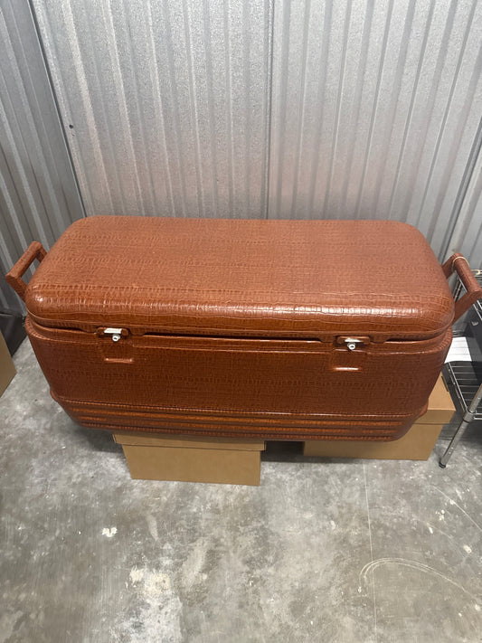 COLLECTOR'S ITEM LAPPAS GENUINE LEATHER IGLOO COOLER(Broken Locks) See pics - Price Is Right Miami