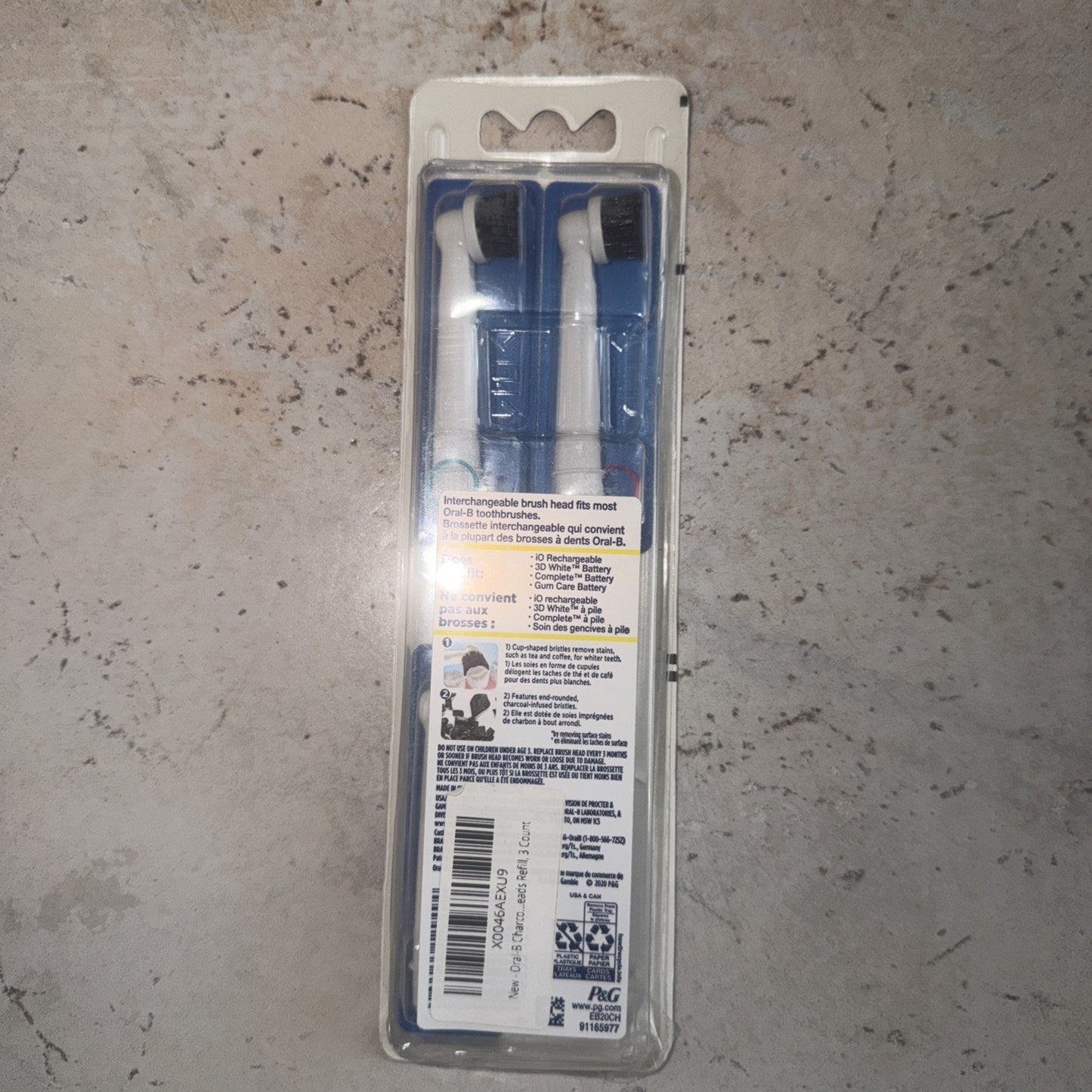 Oral-B Charcoal Infused Replacement Tooth Brush 3 Heads Whitening GENUINE NEW — Image 2