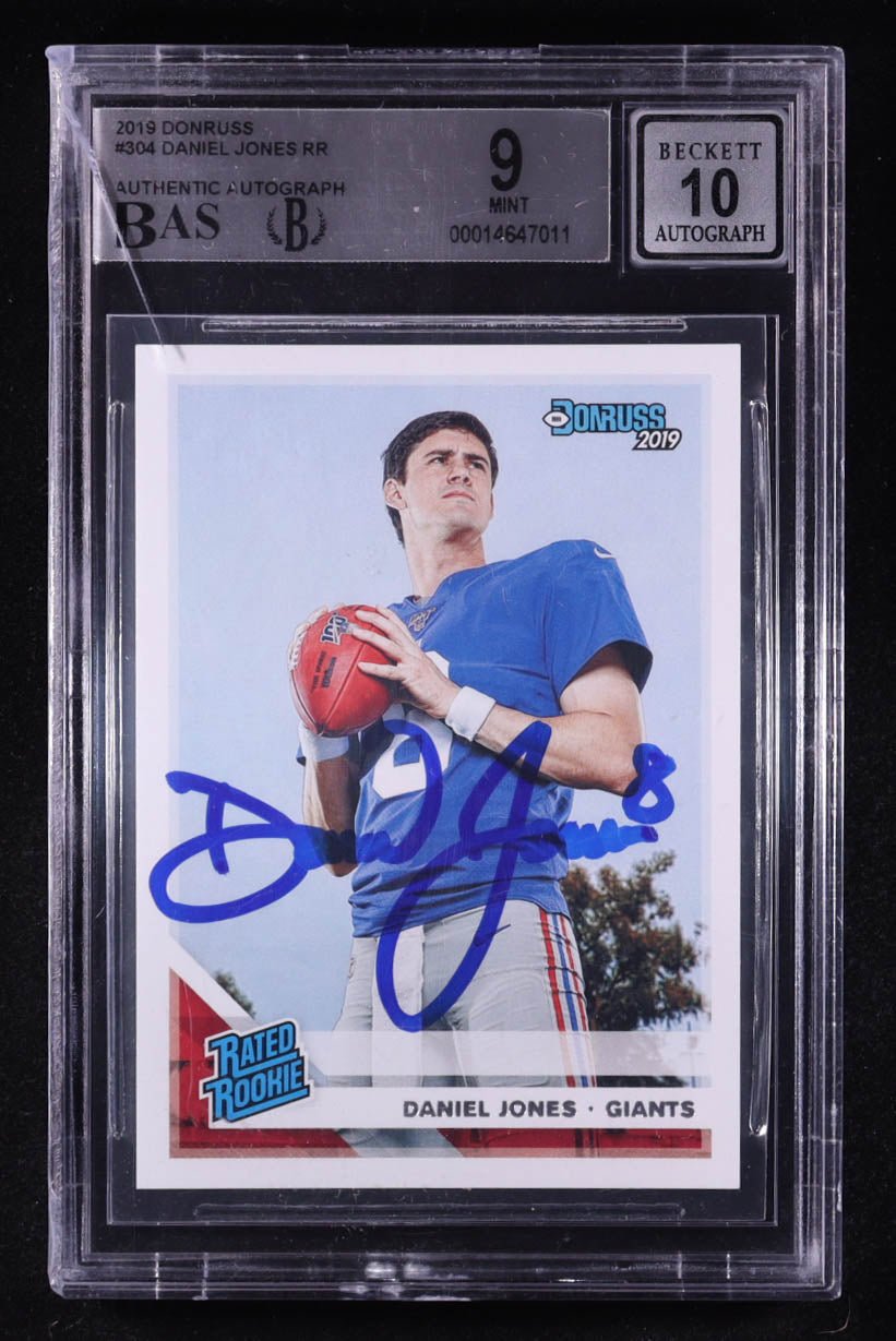 Daniel Jones 2019 Donruss Rookie Card 304 Signed Beckett BAS 9 Auto 10 (view 3)