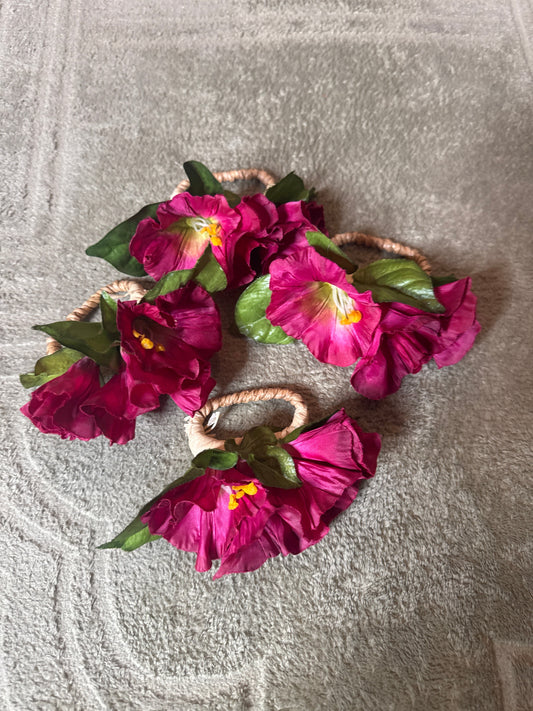 DEBORAH RHODES FLOWER NAPKIN HOLDERS SET Of 4 - Price Is Right Miami