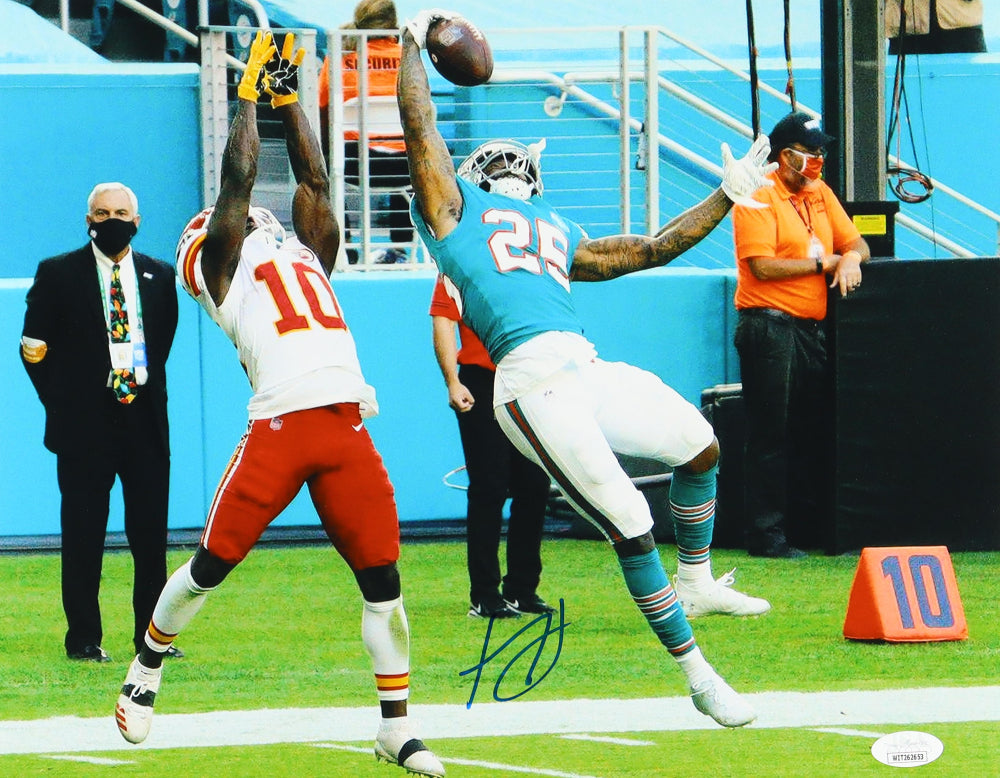 Xavien Howard Signed Dolphins 11x14 Photo (JSA)