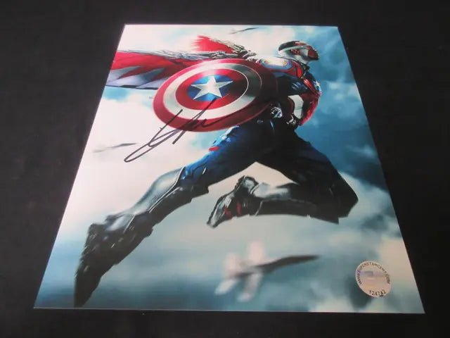 Anthony Mackie Signed Marvel 8x10 Photo (SSC COA) (view 2)