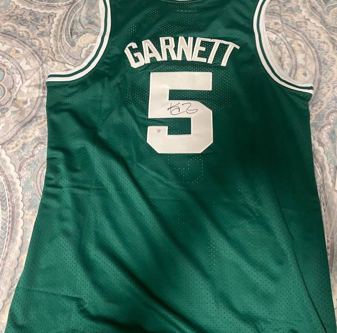 Autographed Boston Celtics Kevin Garnett Hardwood Classic - Price Is Right Miami