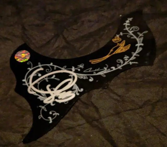 Carrie Underwood Signed Pick guard with coa - Price Is Right Miami