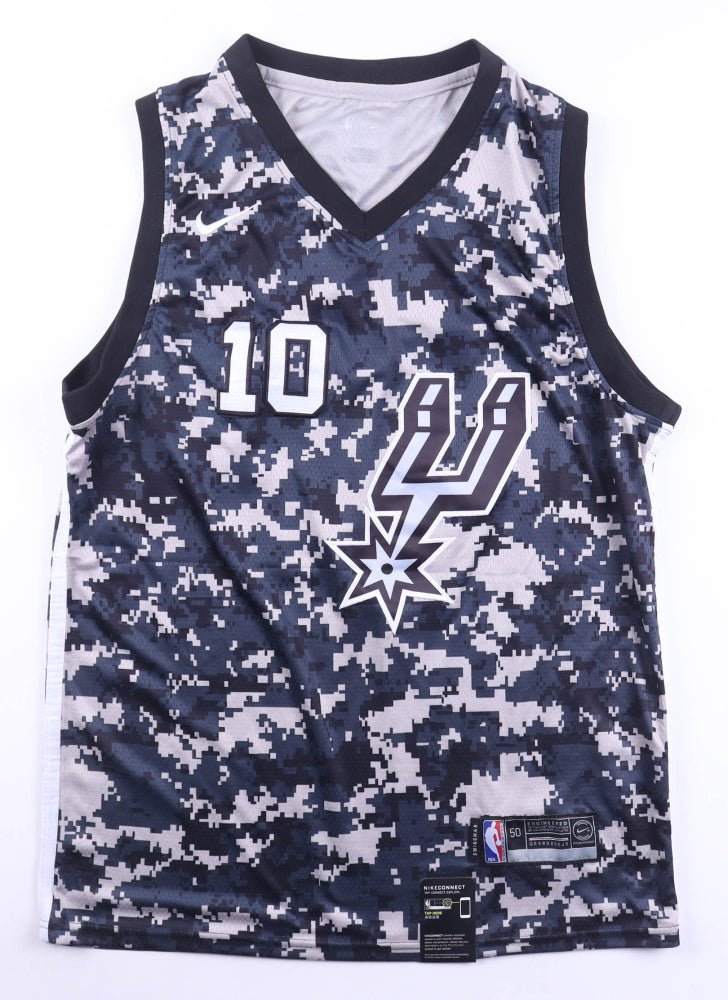 DeMar DeRozan Signed Jersey (PSA) San Antonio Spurs (view 3)
