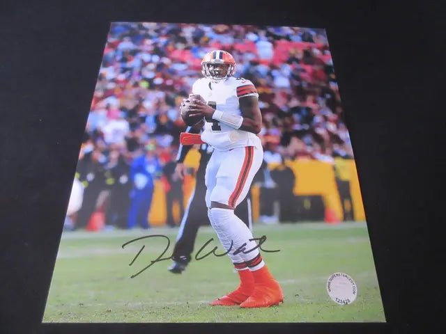 Deshaun Watson Signed Cleveland Browns 8x10 Photo (COA) (view 2)
