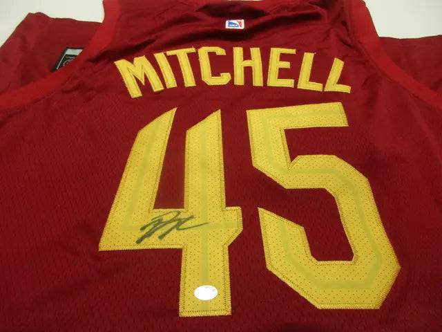 Donovan Mitchell of the Cleveland Cavaliers signed autographed basketball jersey PAAS COA 562 - Price Is Right Miami