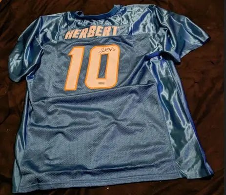 Justin Herbert autographed jersey with COA 137541 🔥 - Price Is Right Miami