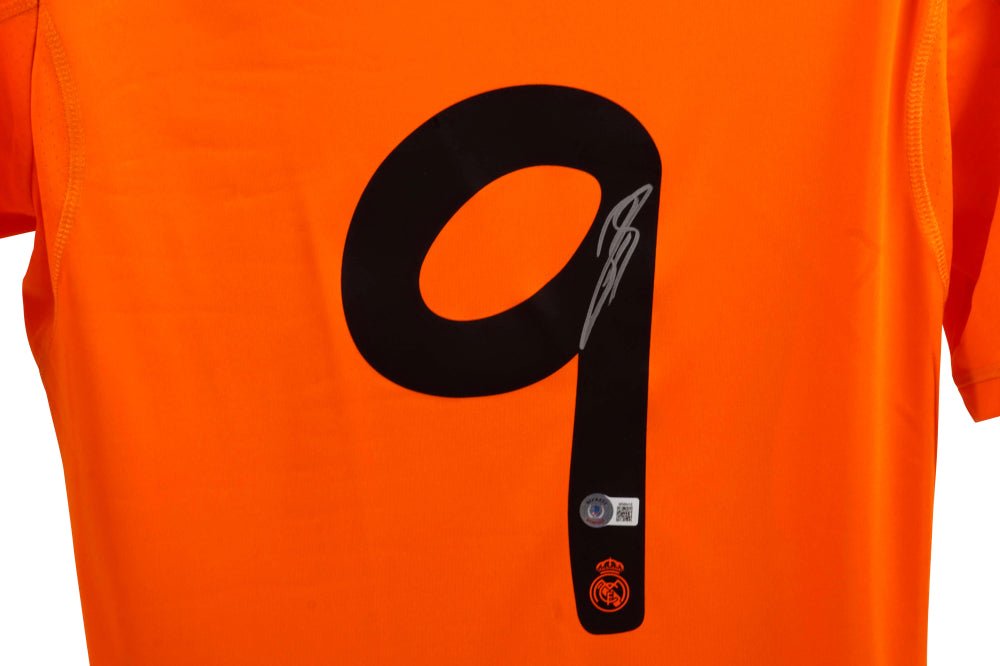 Karim Benzema Signed Real Madrid Jersey (Beckett) (view 2)